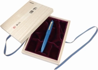 10-1584 Iro-Miyabi package & pen.jpg