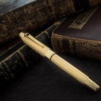 shakespeare-vermeil-conway-stewart-4.webp