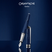 CD4799-169 Caran d'Ache pióro wieczne Leman Bleu Marin-09.jpg