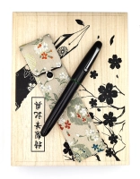 Wancher Dream Pen True Urushi Midori Tamenuri Clip3.webp