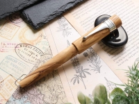 olive_wood_clip.jpg