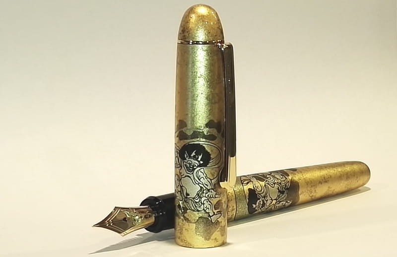 Century Maki-e Kanazawa-haku Fujin.jpg