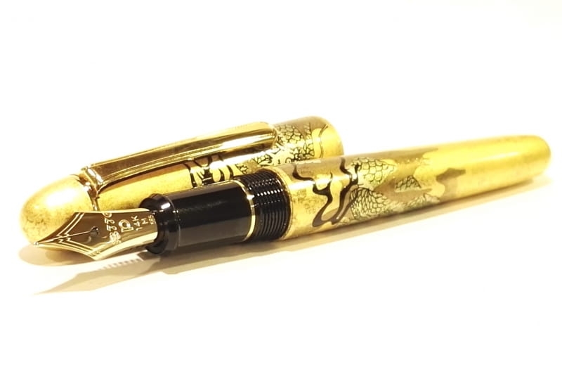 Century Maki-e Kanazawa-haku Dragon_1.png