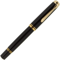 pelikan-souveran-m800-black-zamkniete.jpg